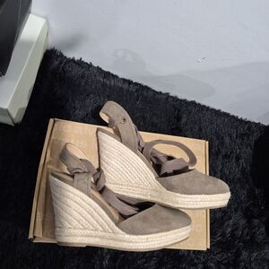 Elegant Taupe Wedge Sandals